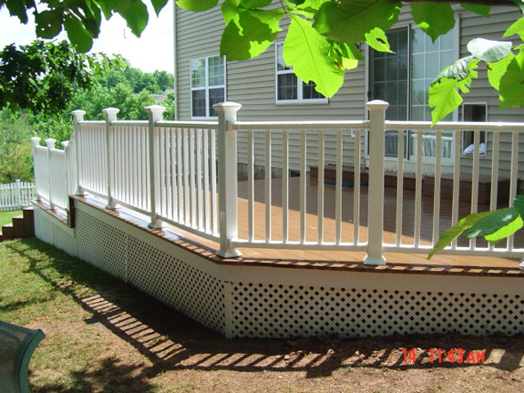 Ahh, the completed deck addition looks amazing!